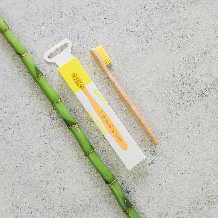 NORDICS Зубная щетка детская бамбуковая Yellow Bristles – фото 3