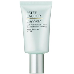Крем с тональным оттенком для всех типов кожи DayWear SPF 15